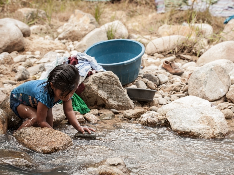 Acceso a agua sostenible en Latinoamérica - Programa Lazos de Agua