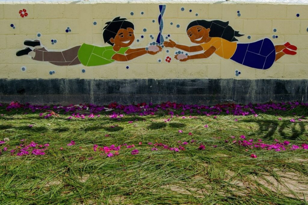 Mural Niños Saludables – Caserío Santa Elena, San Andrés Sajcabajá, Quiché, Guatemala