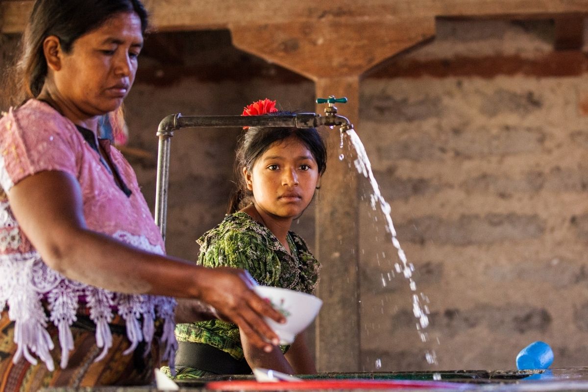 Mujeres, acceso, lazos de agua, crisis del agua, proyecto quiché